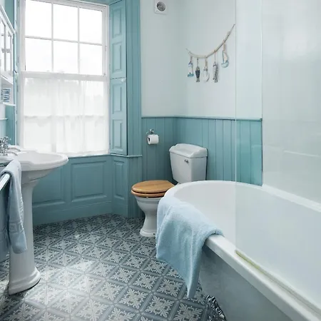 Calliope House Holiday home *