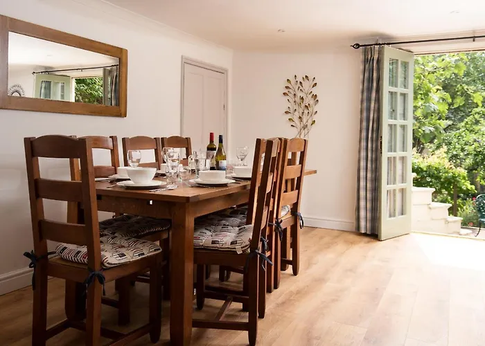 Holiday home Calliope House *