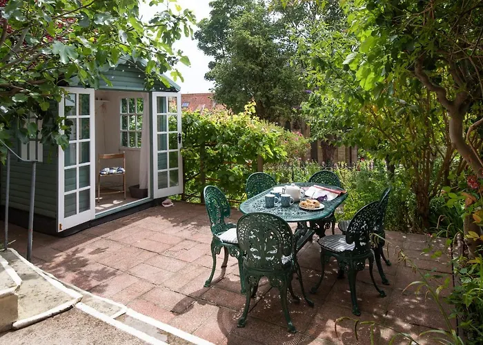 Calliope House Holiday home *